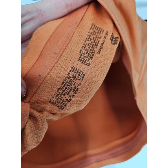 All In Motion womens Sz XL Lightly Padded Sports Bra Orange Strappy - Picture 4 of 5